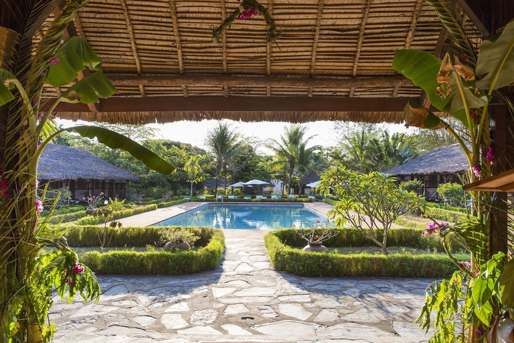 Corail Noir Hotel 43/50