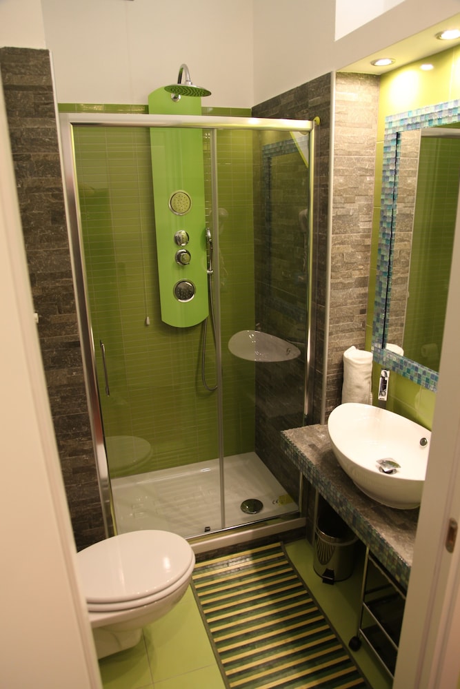 Atmos Luxe Navigli Hostel & Rooms 44/47