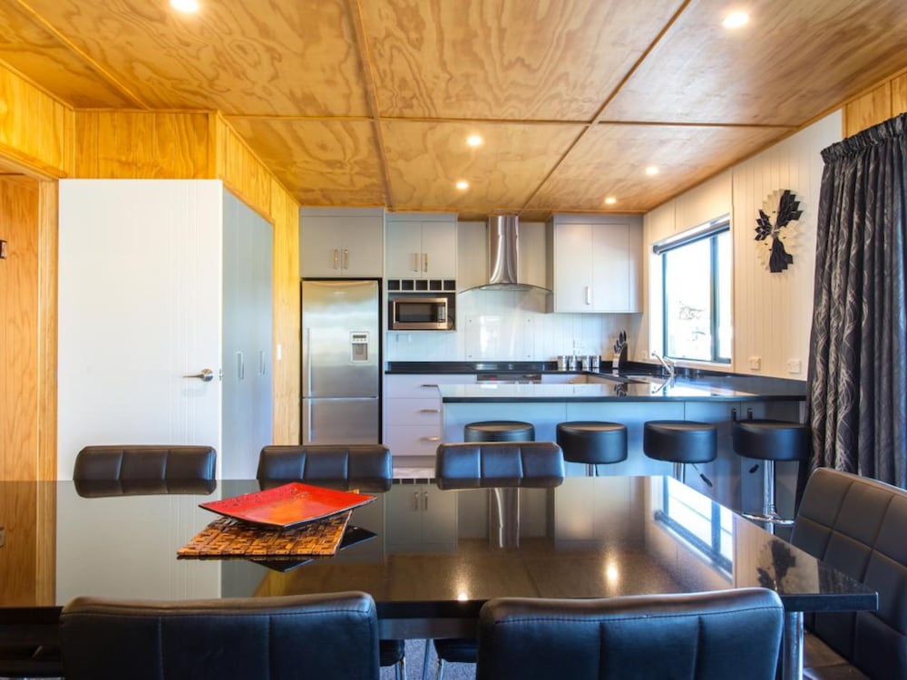 Motueka TOP 10 Holiday Park 30/50
