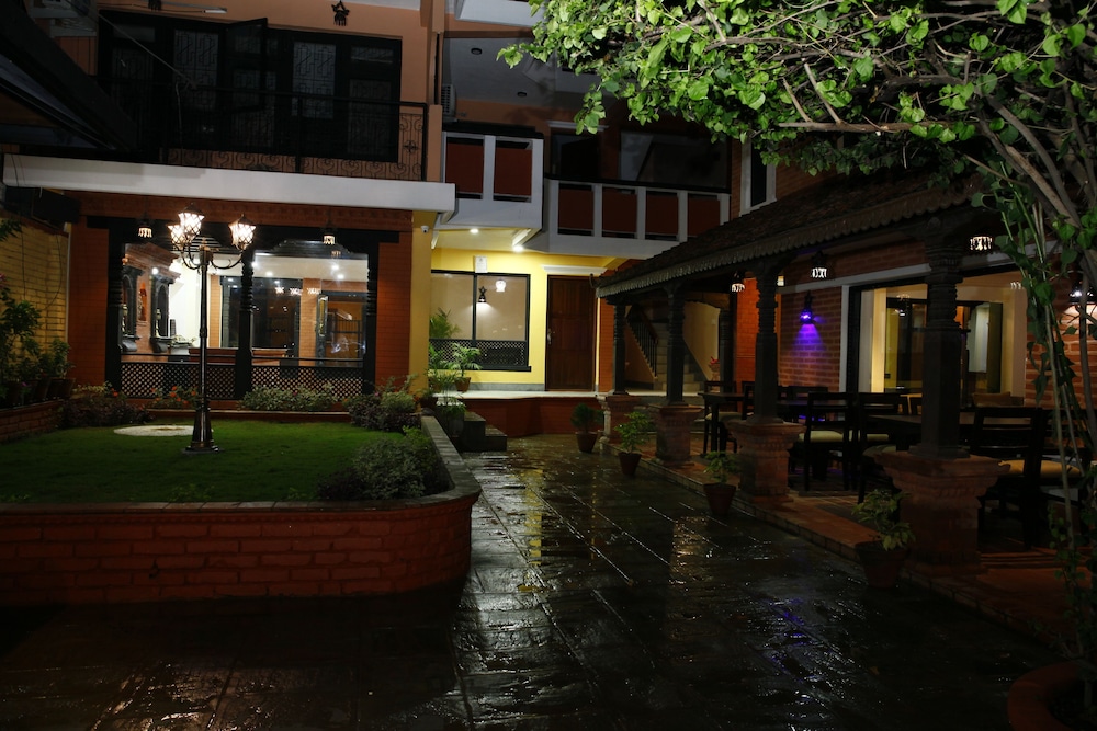 Taleju Boutique Hotel 62/65
