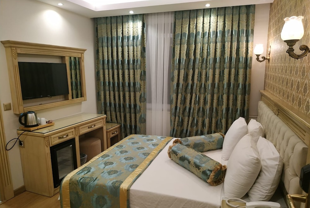 Apple Tree Hotel 30/68