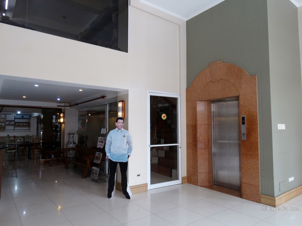 My Hotel 5/30