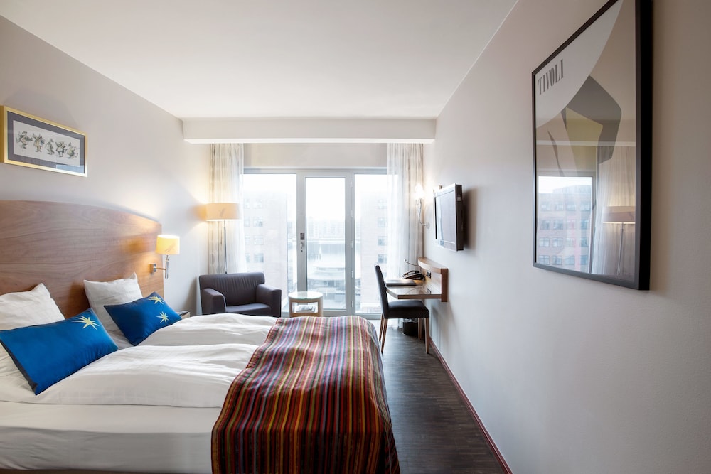 Tivoli Hotel and Congress Center 9/45
