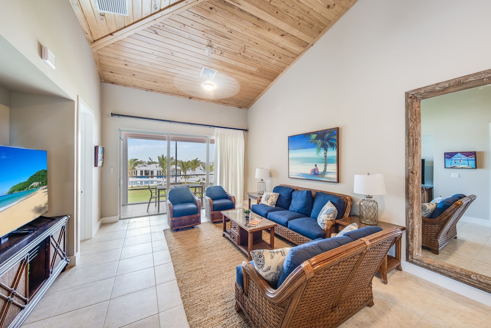 Bahama Beach Club Resort 30/49