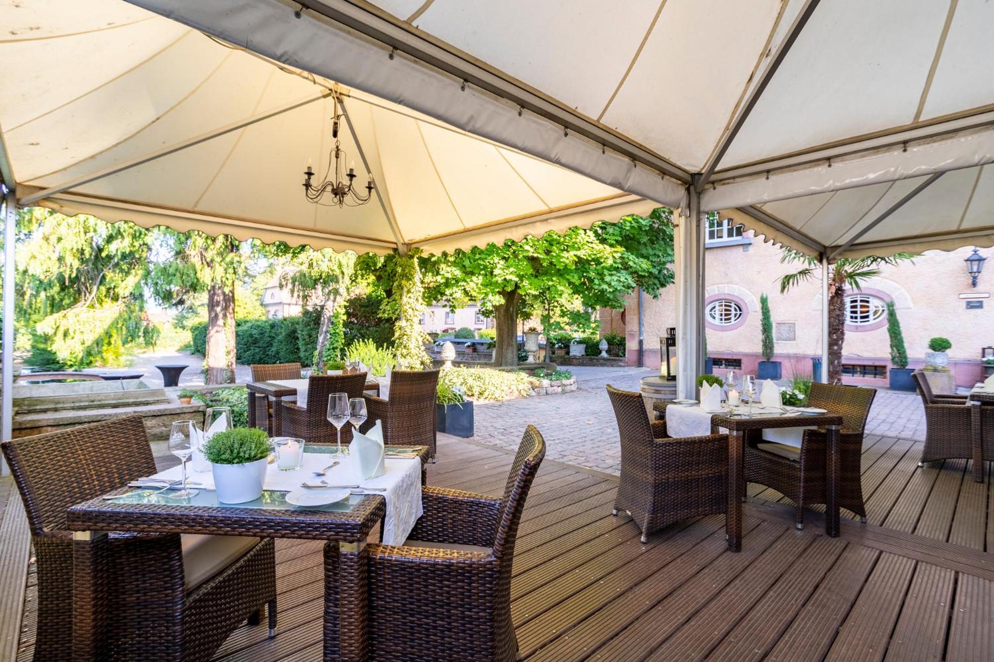Hotel Schloss Edesheim 33/50