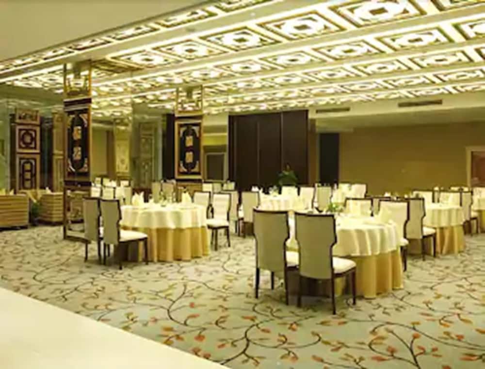 Howard Johnson by Wyndham Sunshine Plaza Ningbo 12/16
