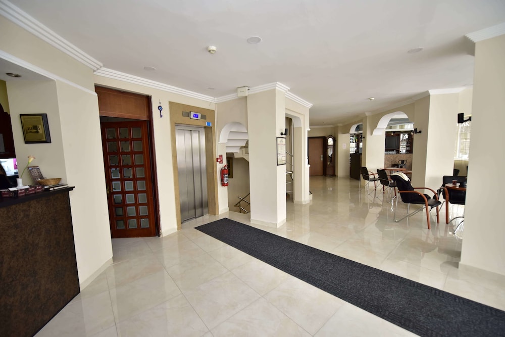 Topkapi Hotel 9/69