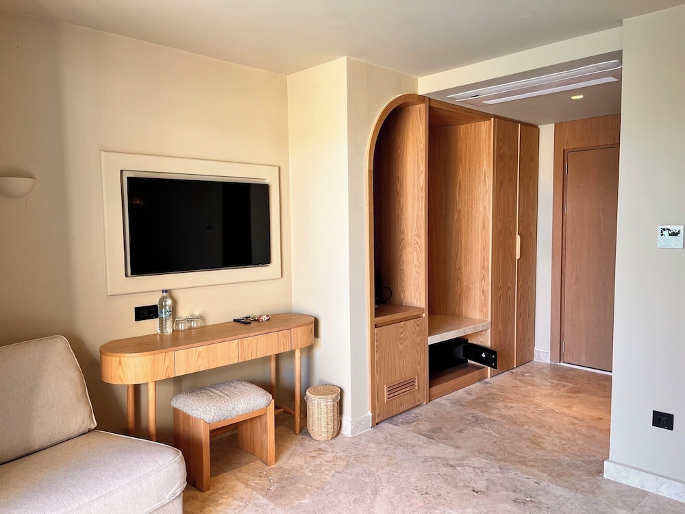 Asfiya Sea View Hotel 35/50