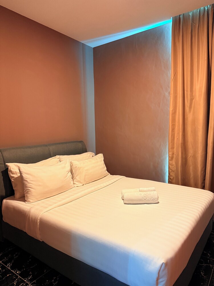 Executive, Apartment, 1 King and 2 Queen Beds