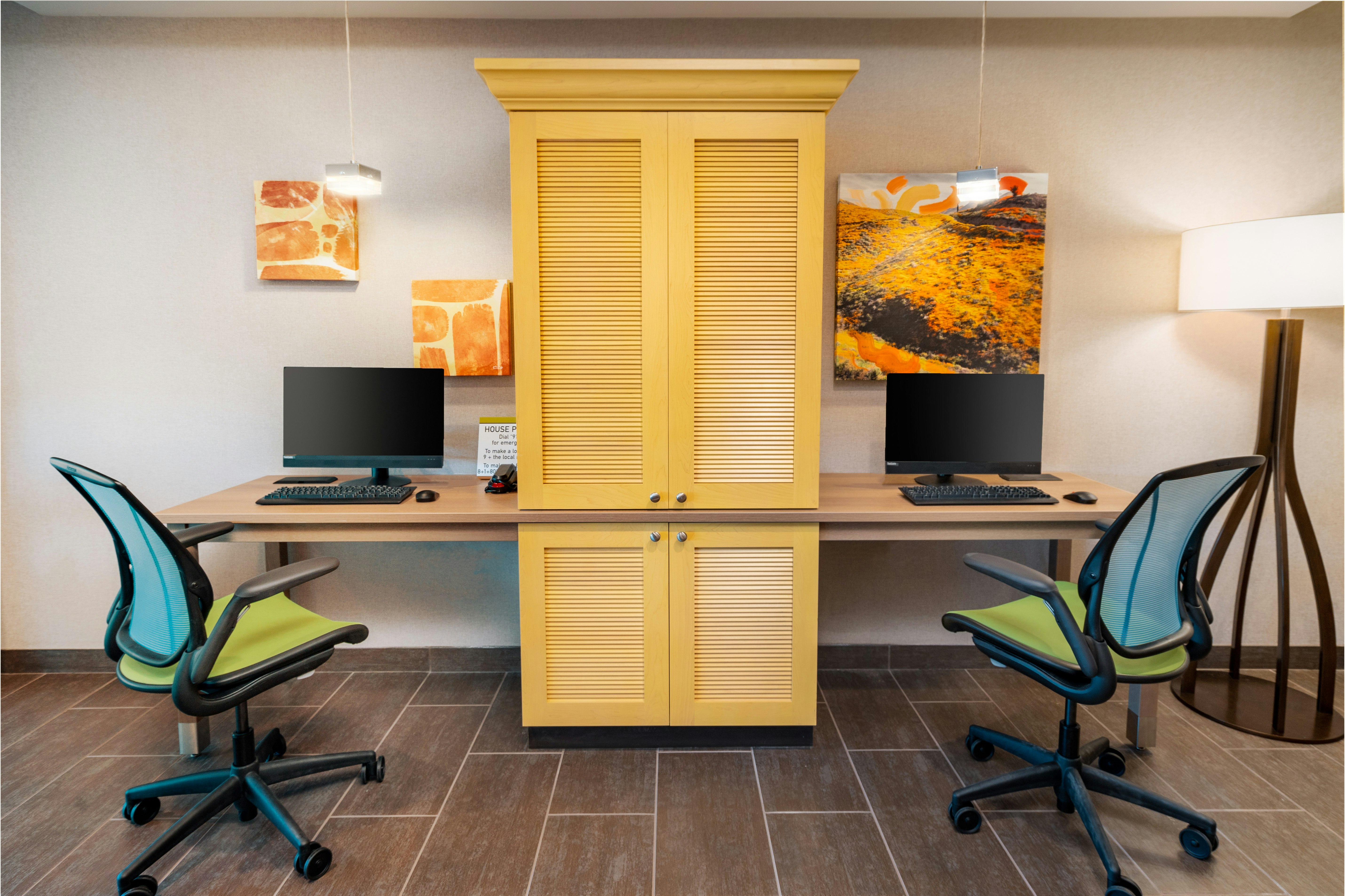 Home2 Suites By Hilton Corona 34/40