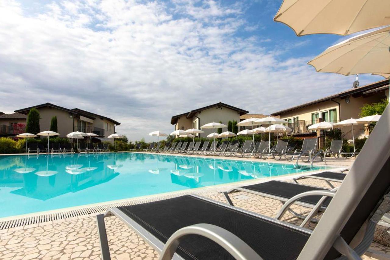 Lake Garda Resort 72/74
