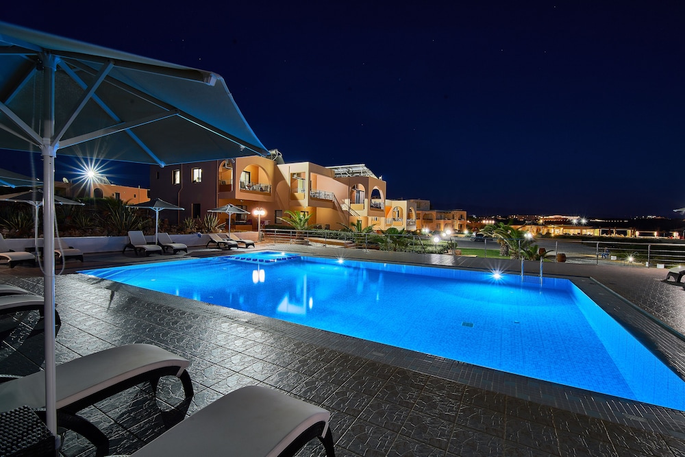 Nanakis Beach Apartments 34/36