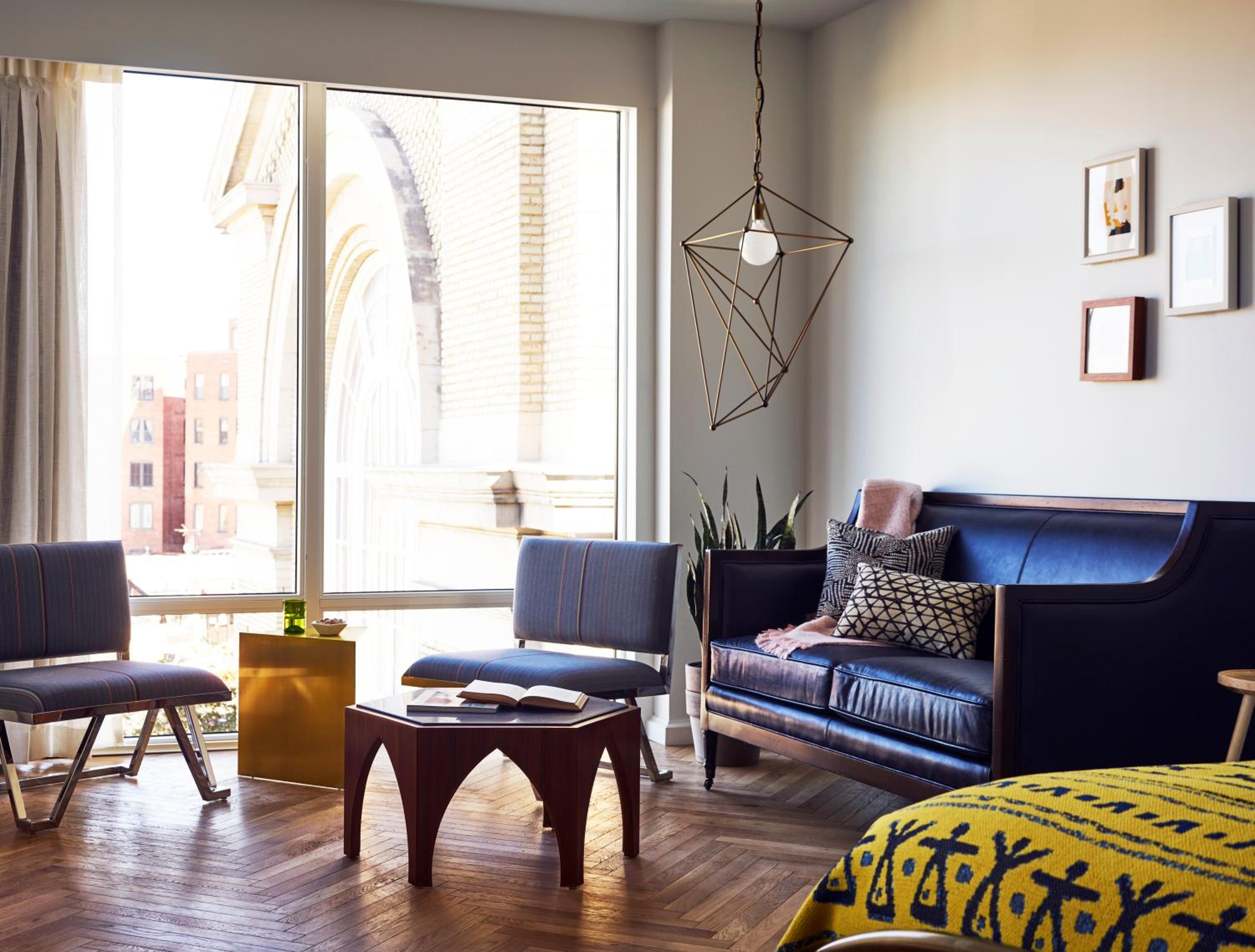 Landmark, Studio, Accessible