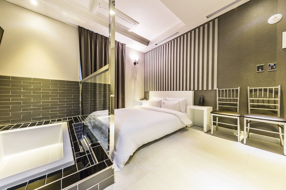 Cheonho La View Luxury Hotel 17/50