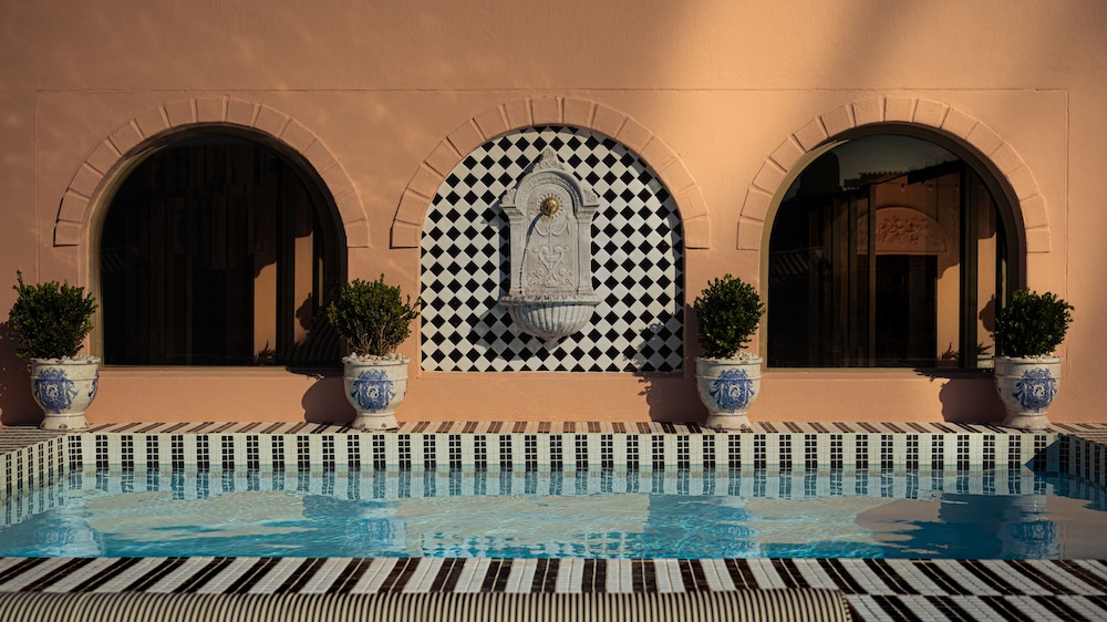 The Trade Boutique Hotel 37/57