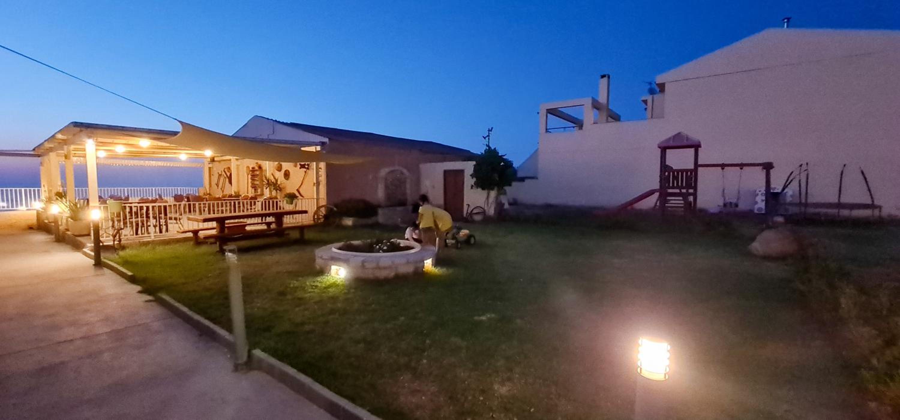 Ekavi Hotel Apartments 52/81