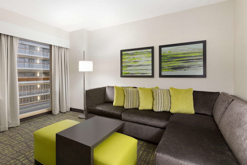 Embassy Suites by Hilton Newark Wilmington South 30/50