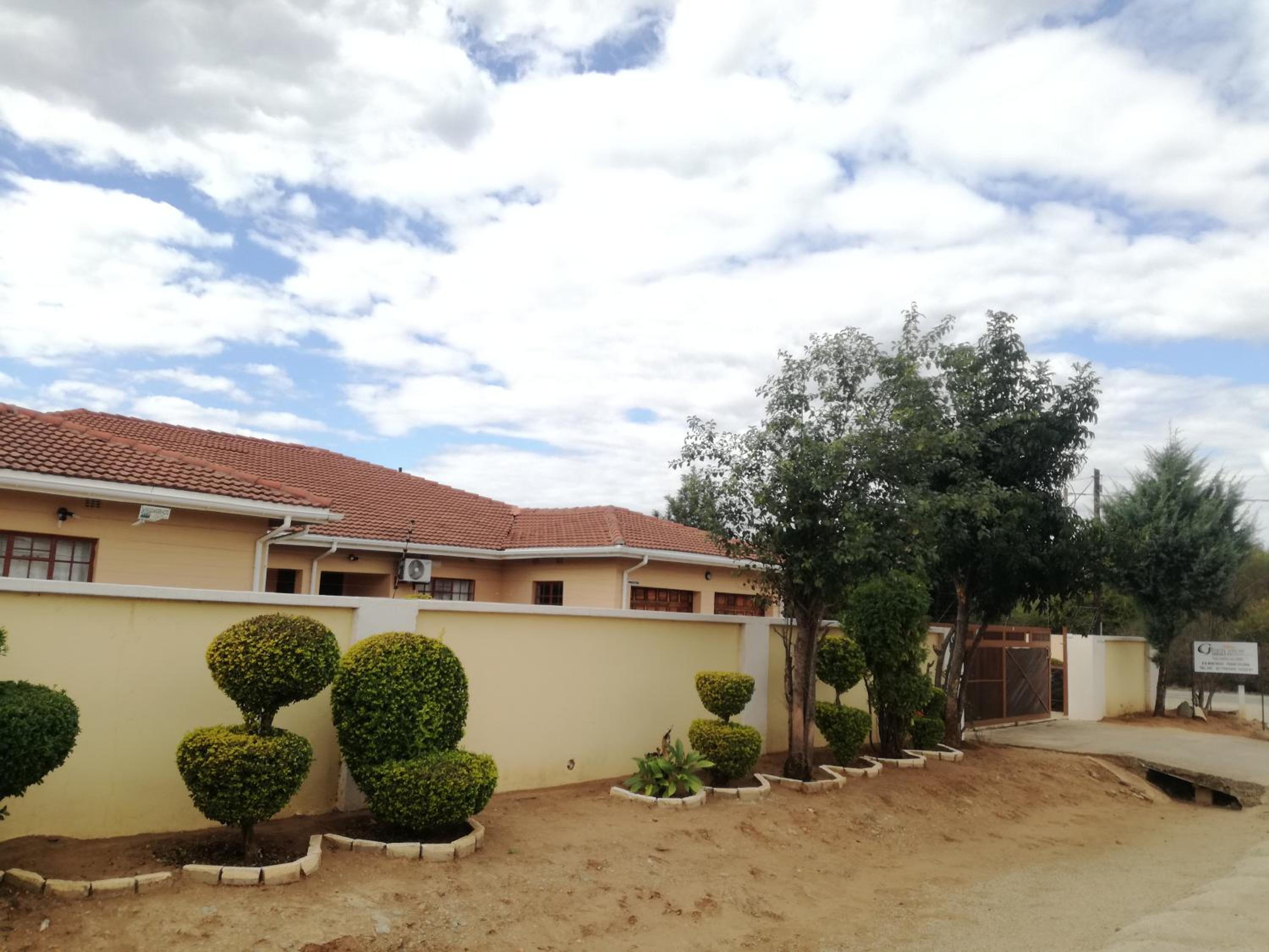 Den View Guest House 11/14