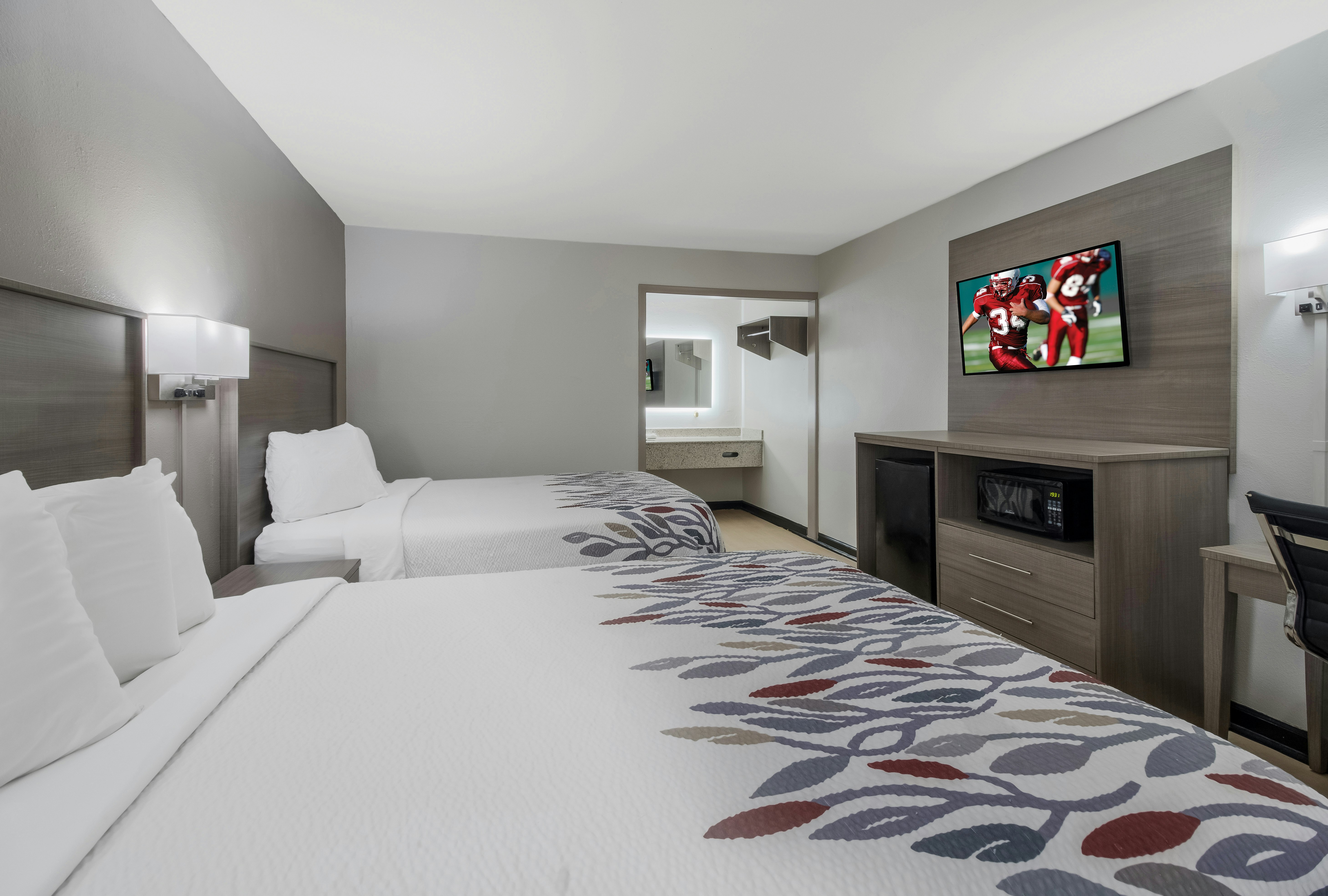 DELUXE, 2 QUEEN BEDS