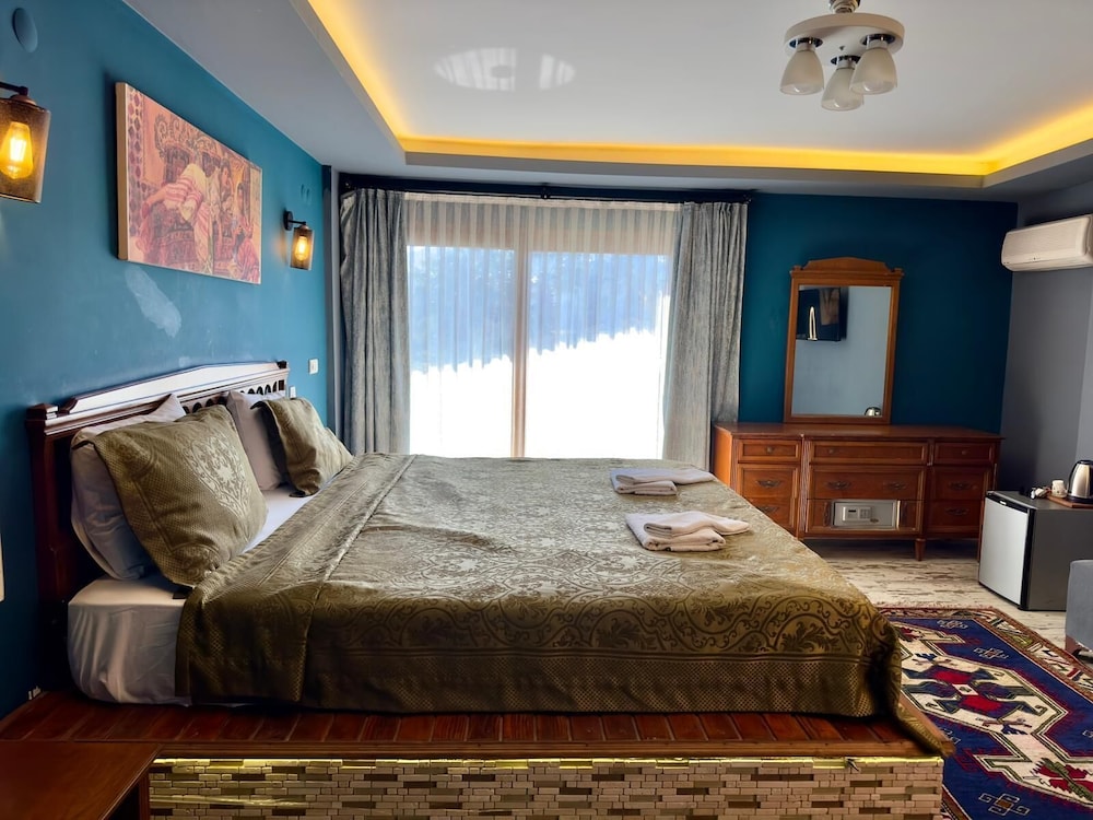 Rebetika Hotel 33/67