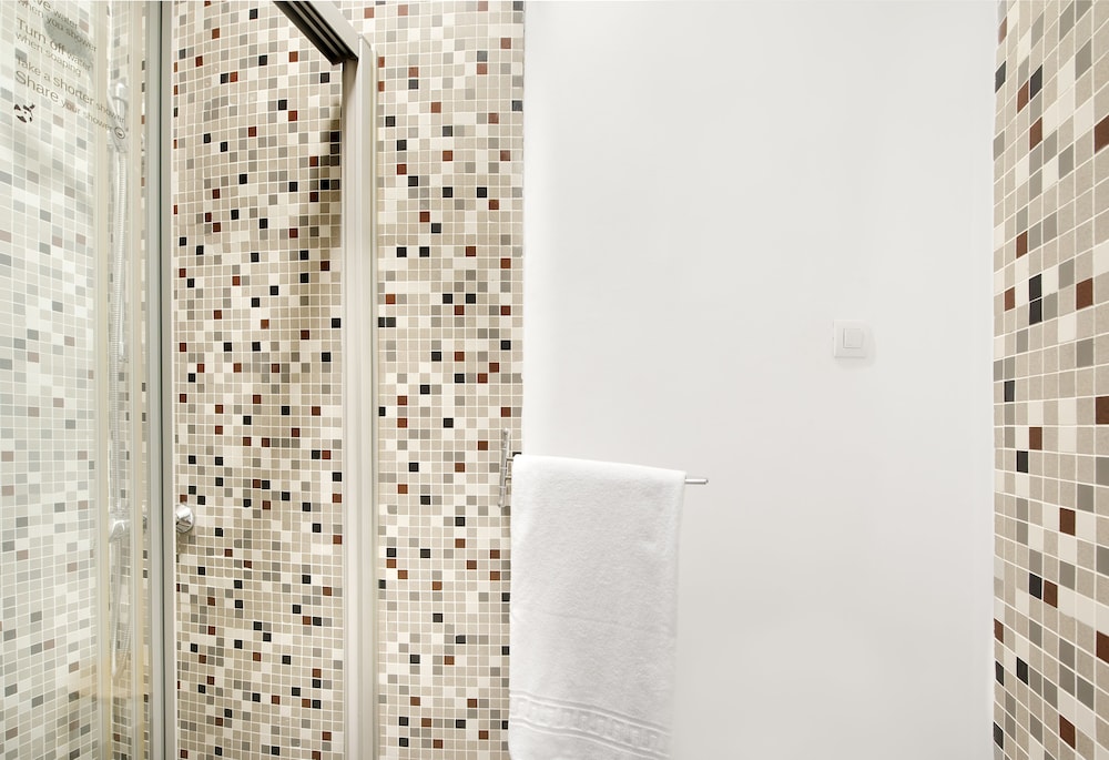 Rodamon Barcelona Hostel 51/56