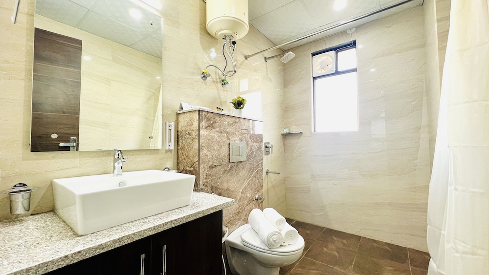 ZEN Suites Golf Course Road 50/50
