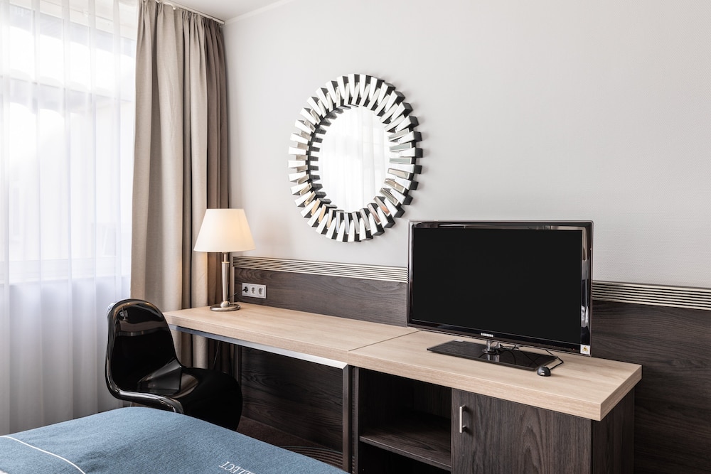 Garner Hotel Essen - Handelshof by IHG 81/85