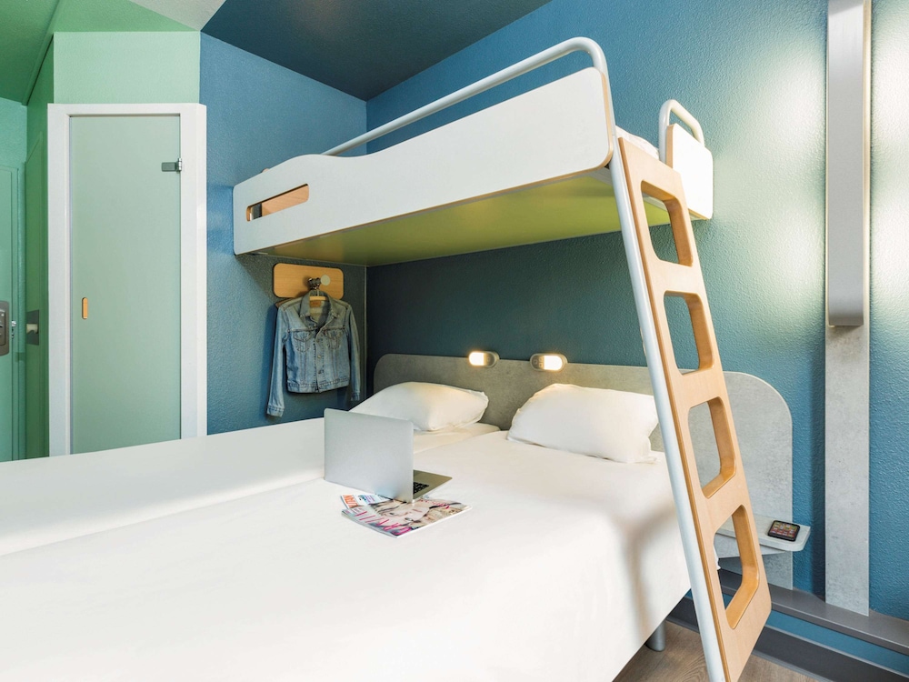 Ibis Budget Paris Porte De Montmartre 19/60