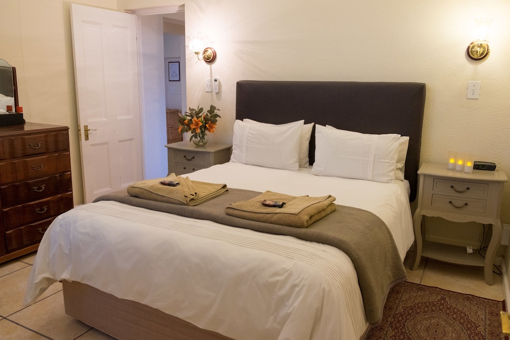 5 Camp Street Guesthouse & Self-Catering 12/50