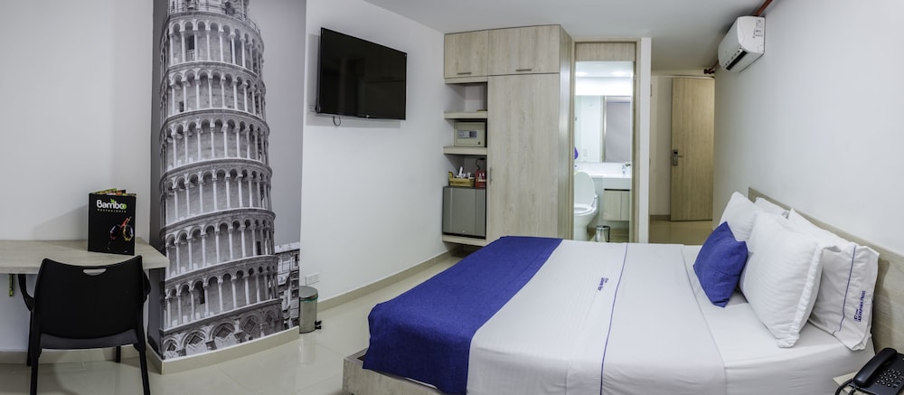 Hotel Laureles Plaza 25/63