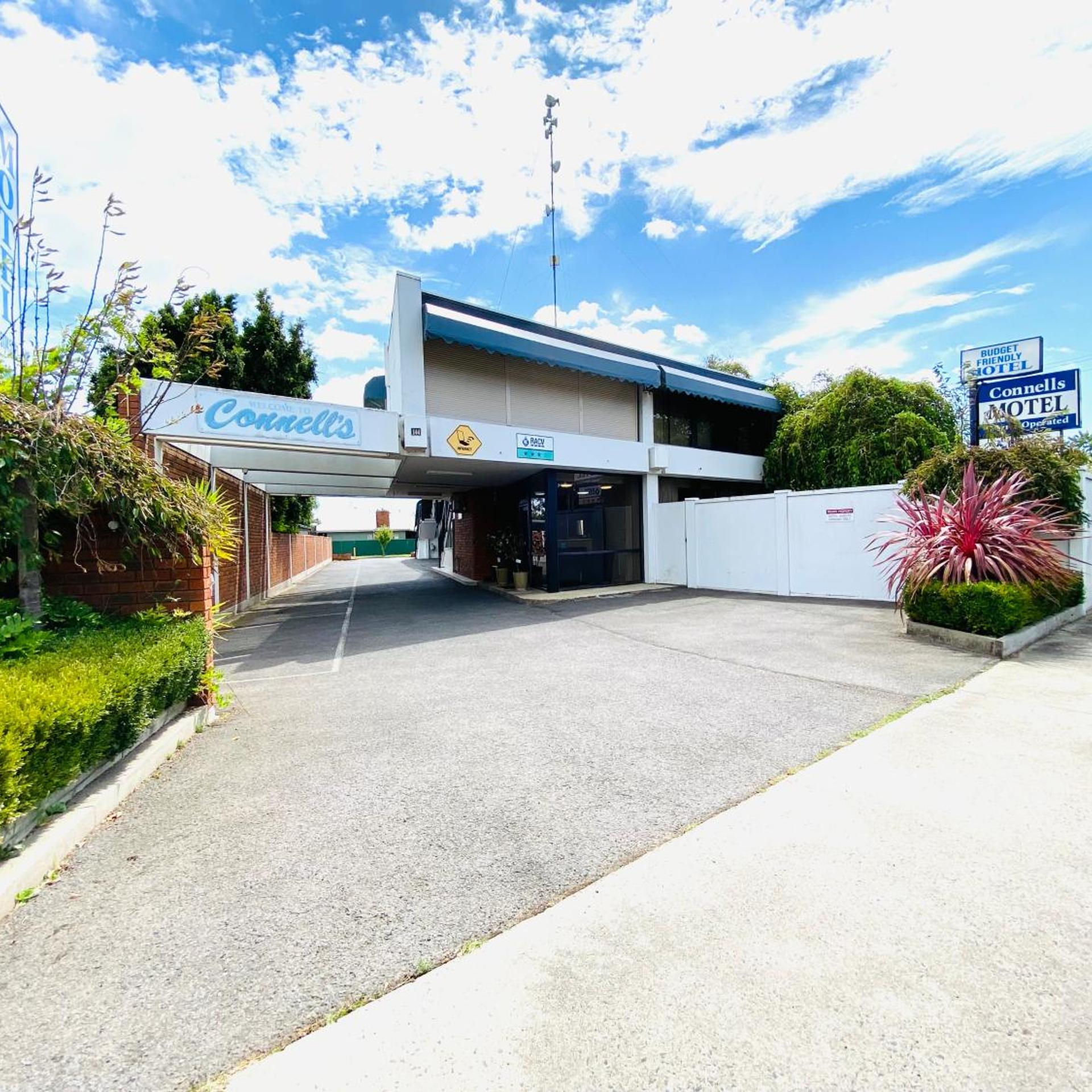 Connells Motel & Serviced Apartments 40/48