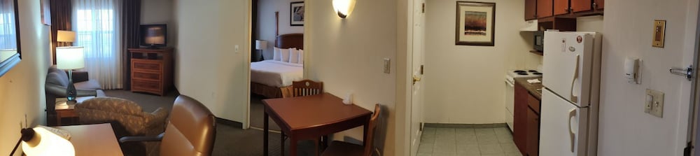 Host Inn All Suites 5/32