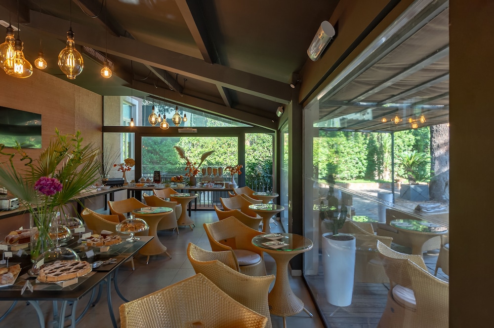 Hotel Principe Torlonia 61/65