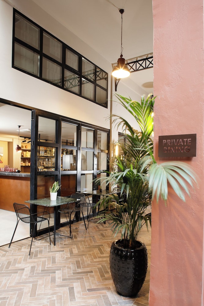 Anise Aluma Athens, Tapestry Collection by Hilton 44/59
