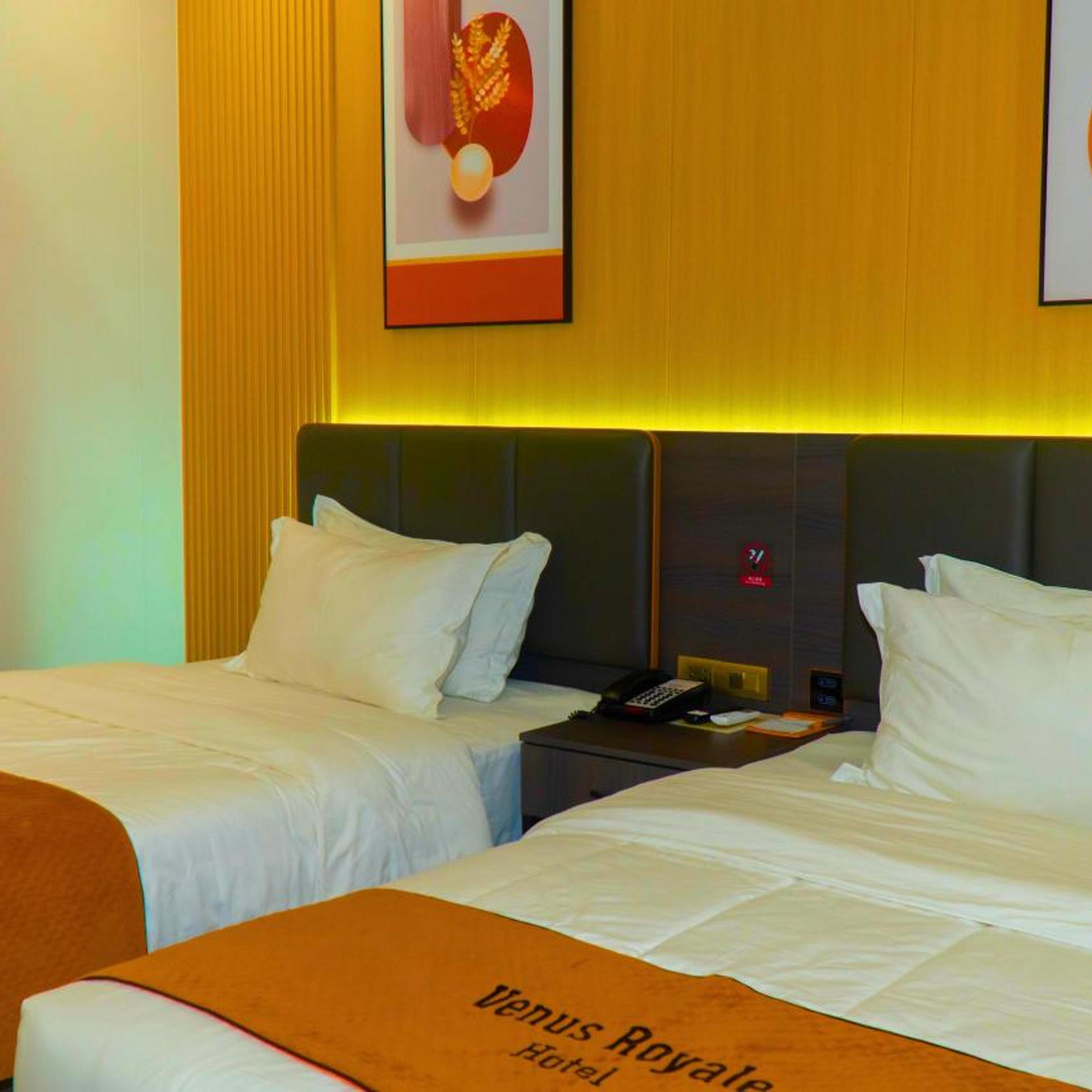 Venus Royale Hotel 21/63