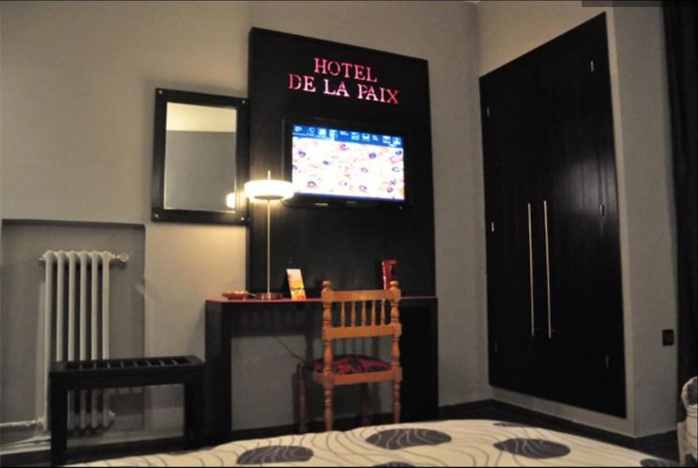 De La Paix 7/40