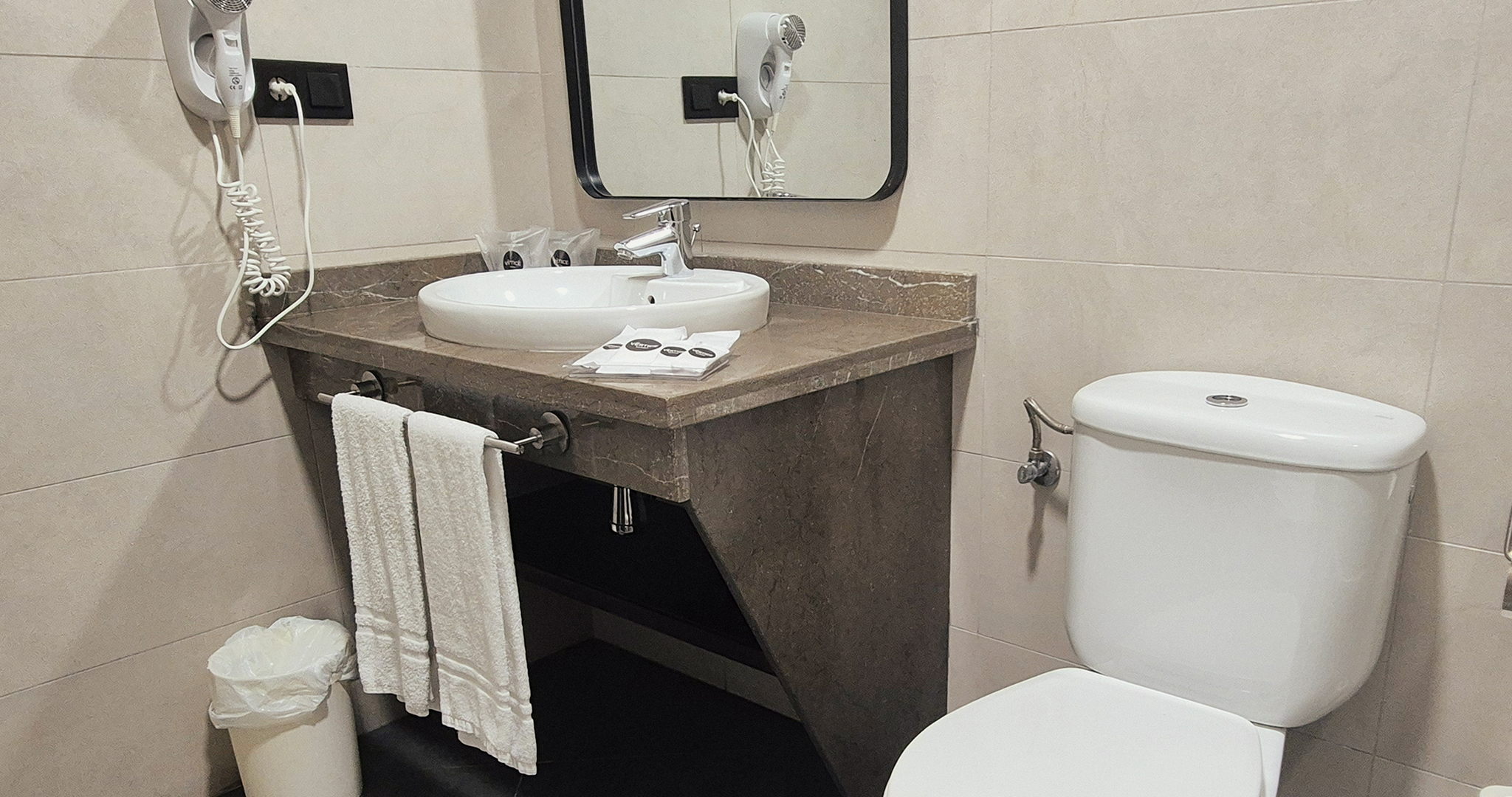غرفة قياسية مفردة بسرير مزدوج، Hotel Vertice Aljarafe 4/5