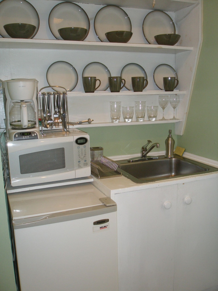 Incentra Village Guest House 29/50