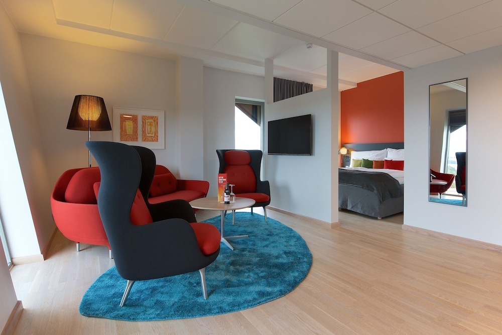 Clarion Hotel Energy 27/36