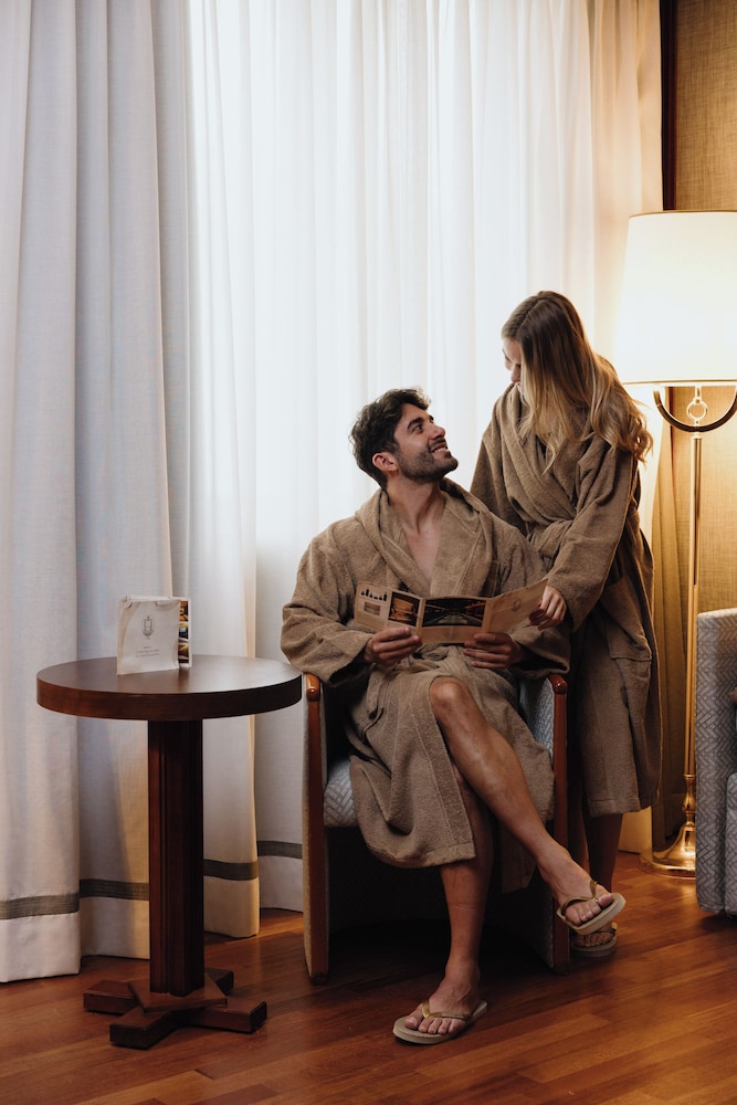 Grand Hotel Duca D Este 64/73