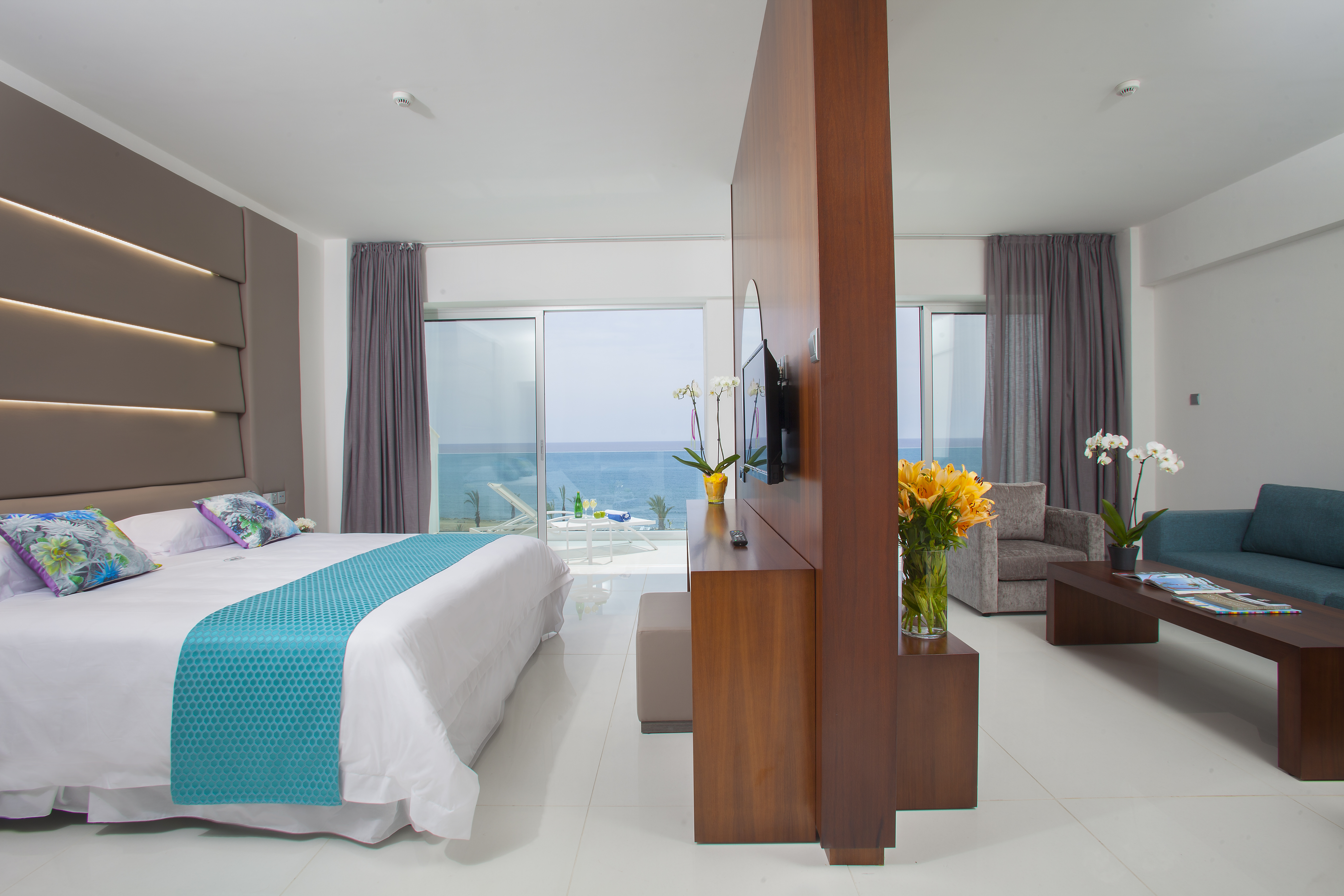 FAMILY ROOM SEA VIEW