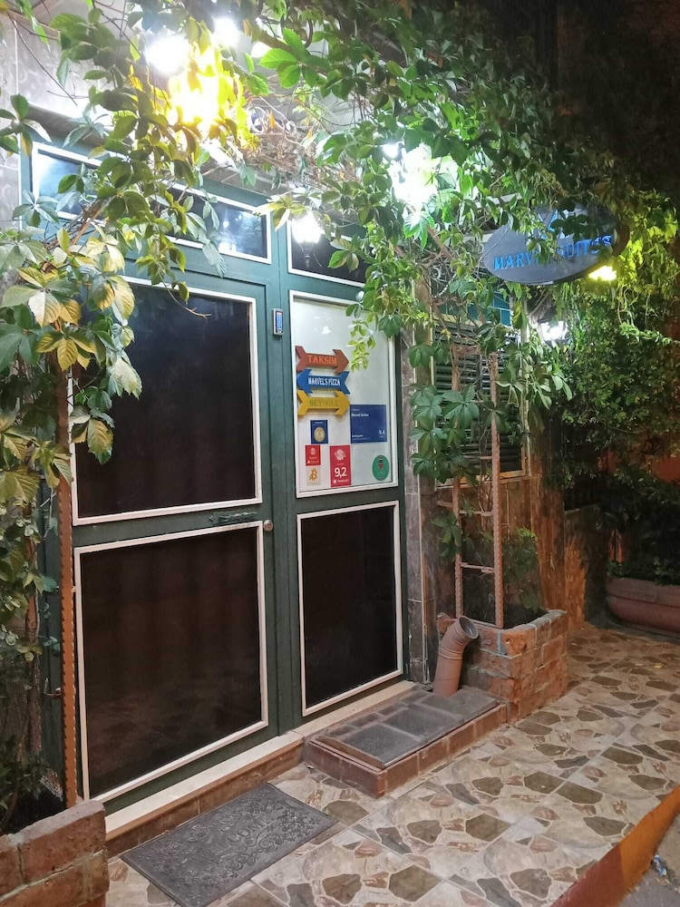Marvel Suites - Adults Only 30/40