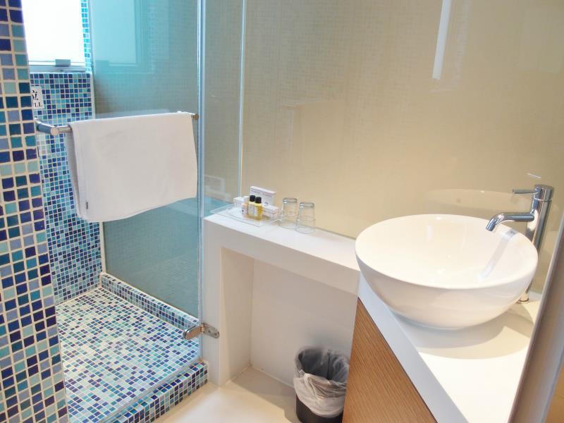 ACESITE KNUTSFORD HOTEL 48/50