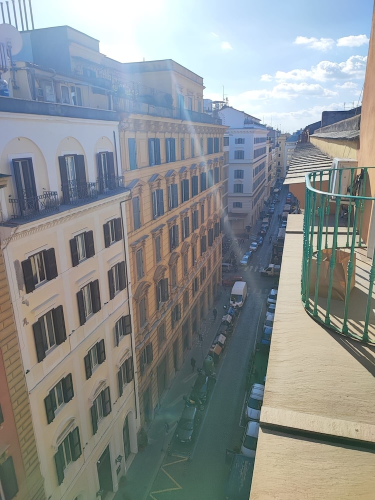 Romalive Hotel 2/41