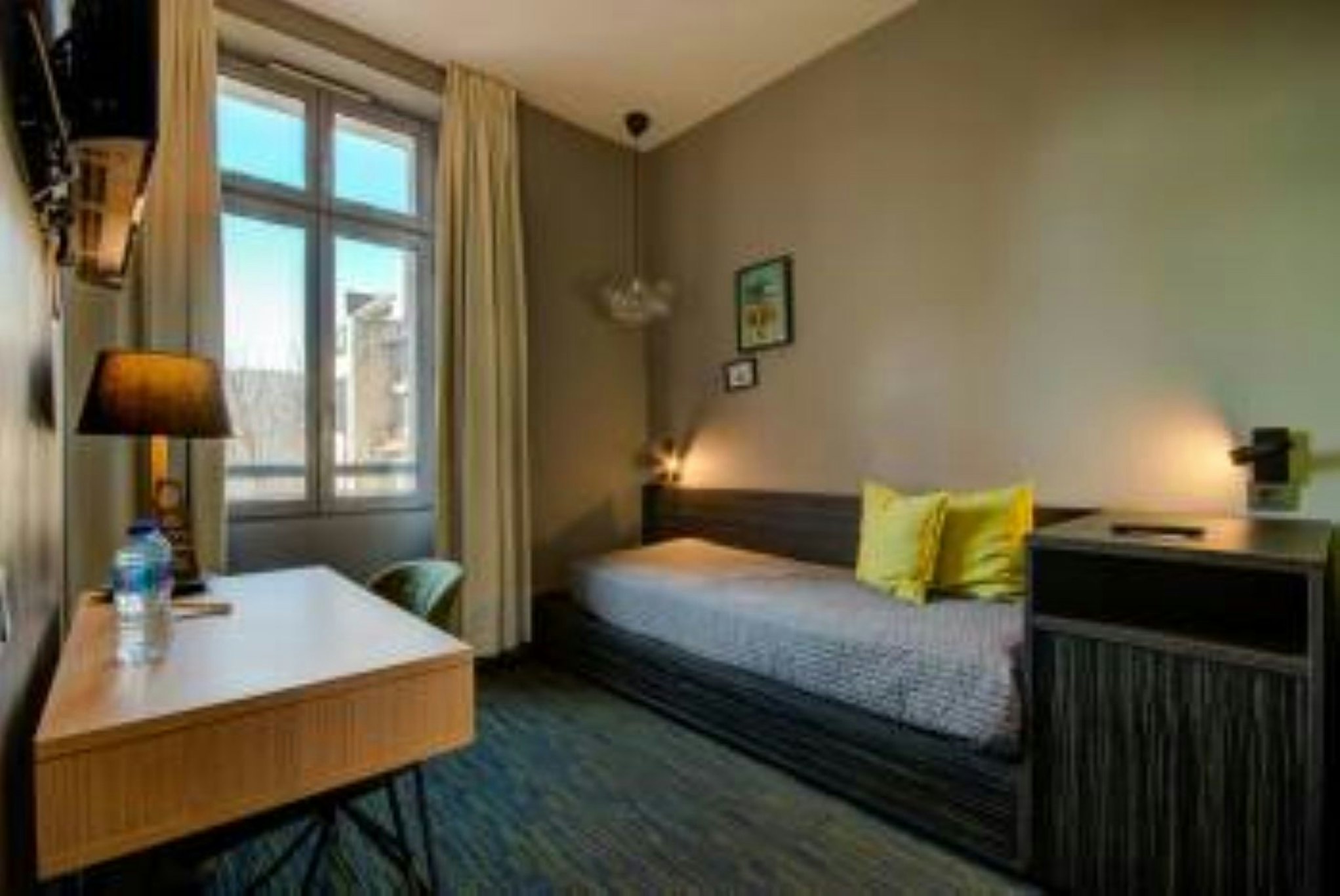 Alex Hotel 16/58