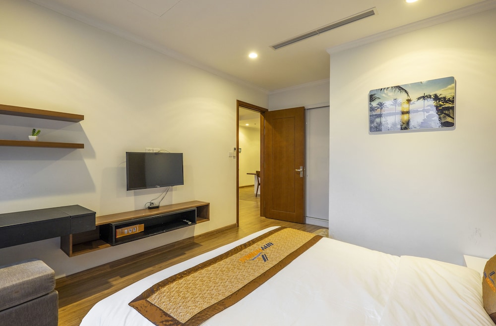 Bayhomes Times City Serviced Apartment 18/50