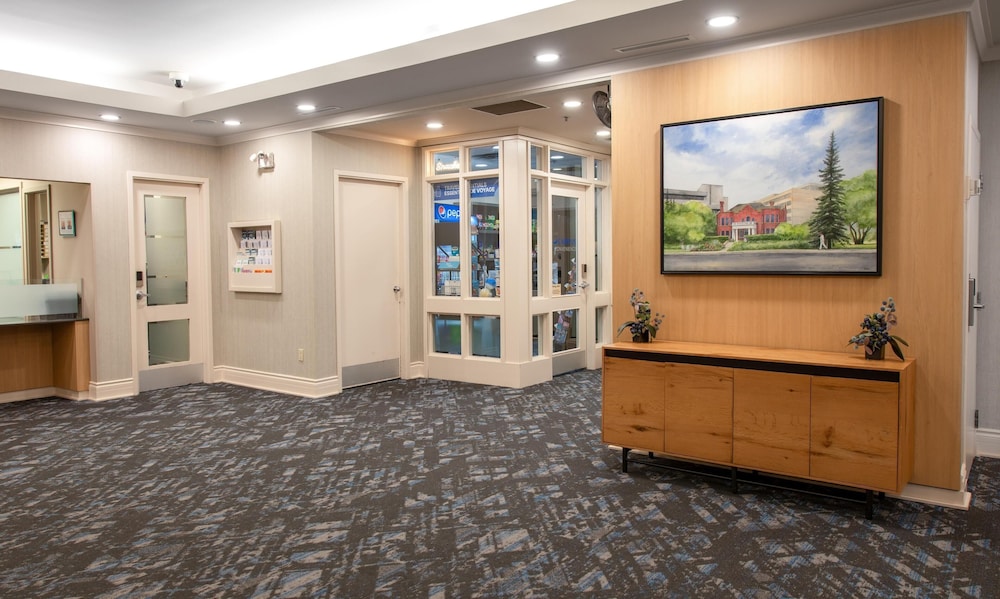 Campus Tower Suite Hotel 11/67