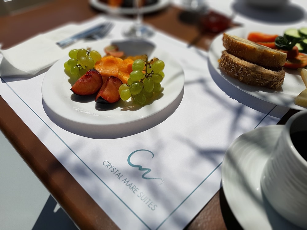 Crystal Mare Suites 14/33