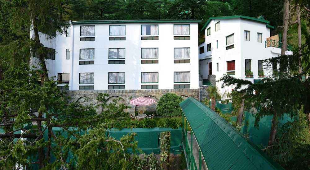 Honeymoon Inn 5/53