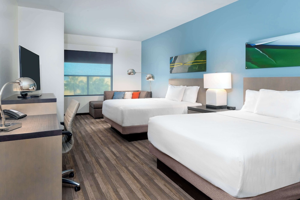 ROOM, 2 QUEEN BEDS, DEN
